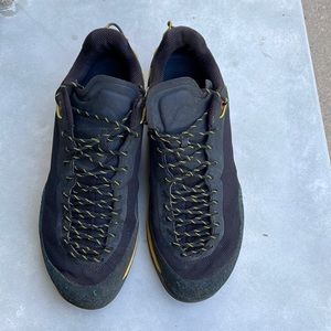La Sportiva Mens TX Guide Approach